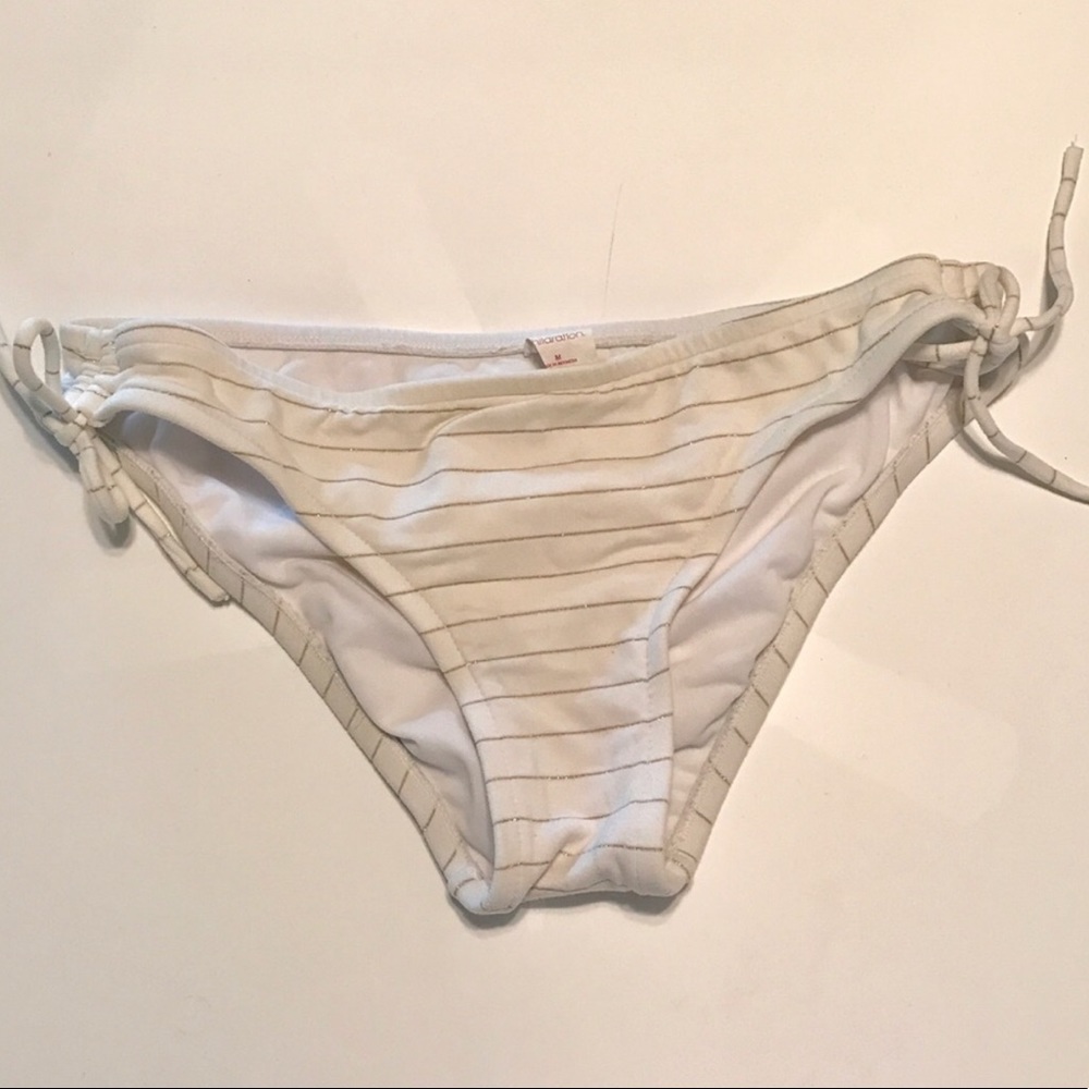 Bathing suit - Picture 3 of 4